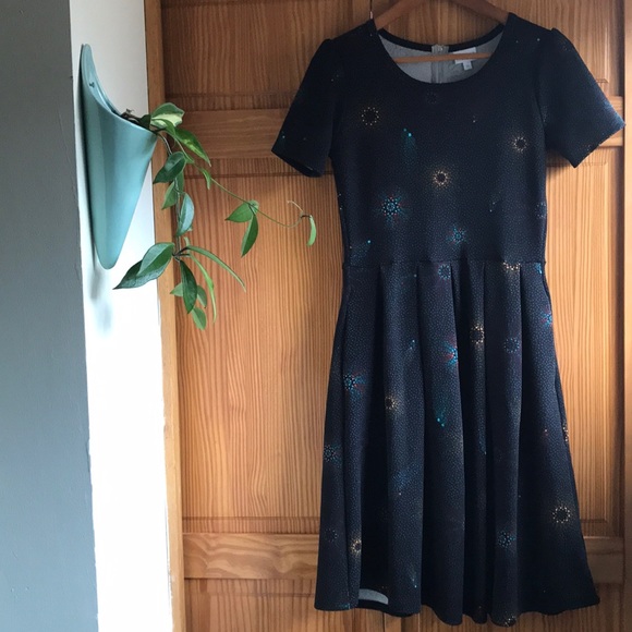 Lularoe Amelia Dress - Picture 1 of 5